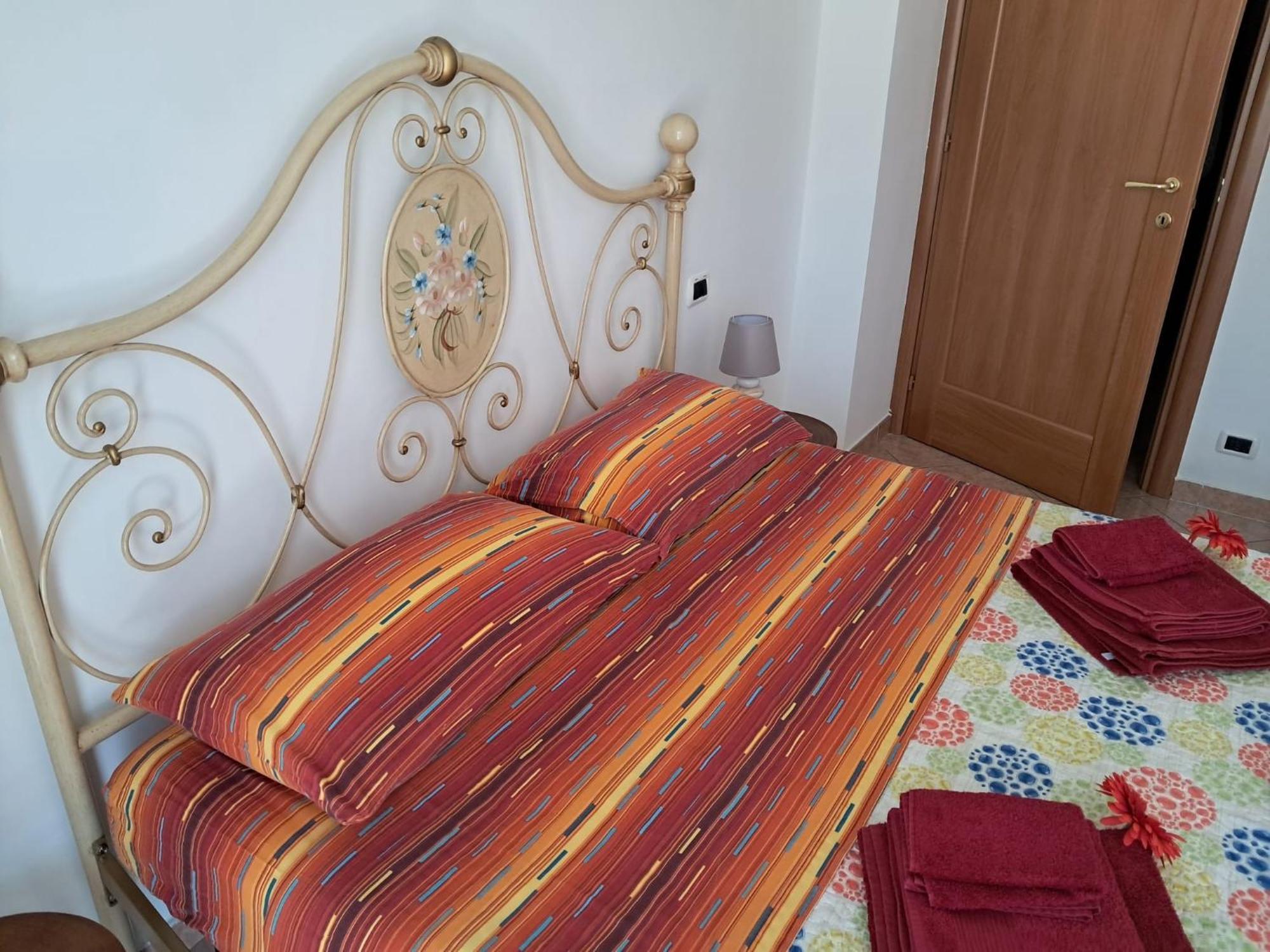 Nora House Lägenhet Savona Exteriör bild